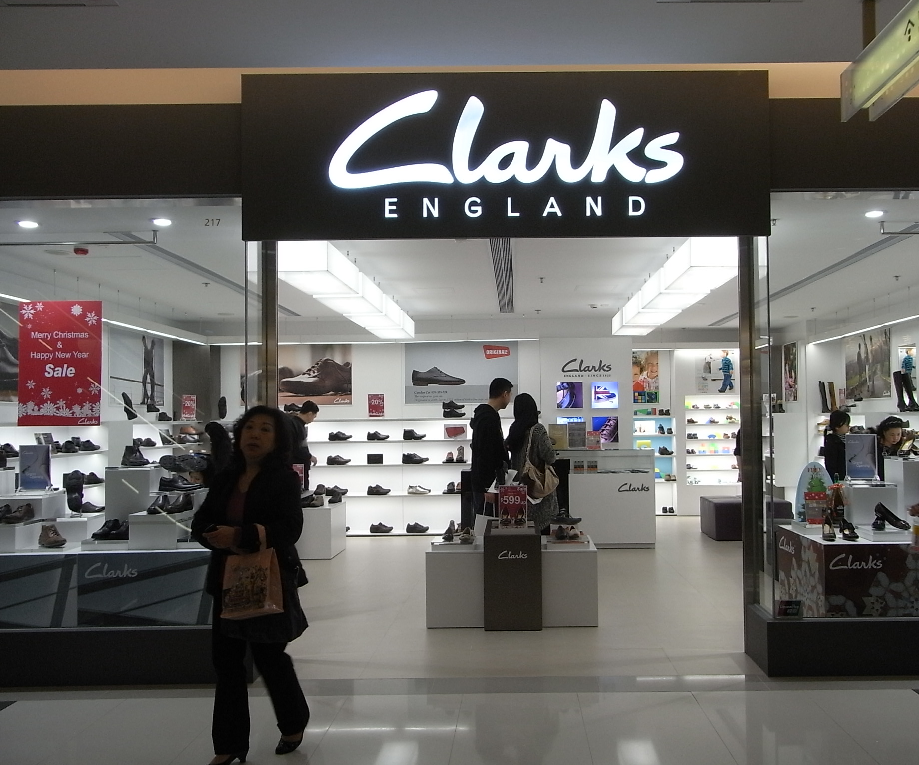 Материнская компания Clarks отчиталась о чистом убытке за весь год