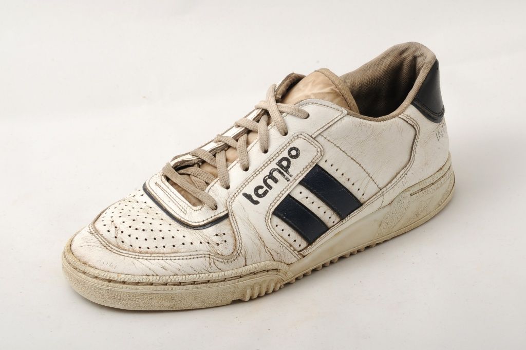 Китайские кроссовки 80 х годов фото