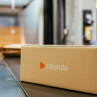 Zalando повышает годовой прогноз после оценки предварительных результатов третьего квартала