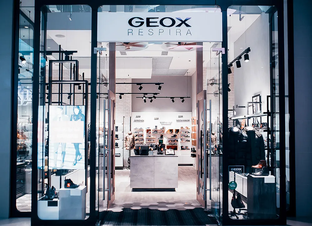 Продажи Geox снизились на 7,8% в 2024 году.